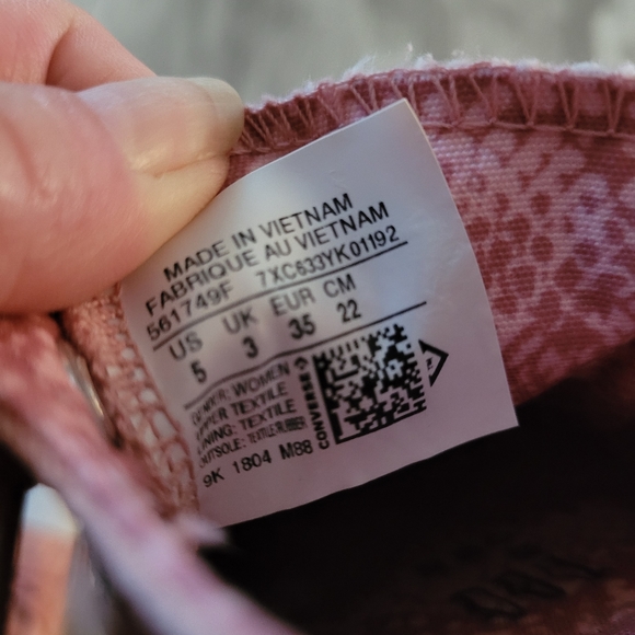 Converse All *Star Sneakers size 5 - Picture 7 of 7